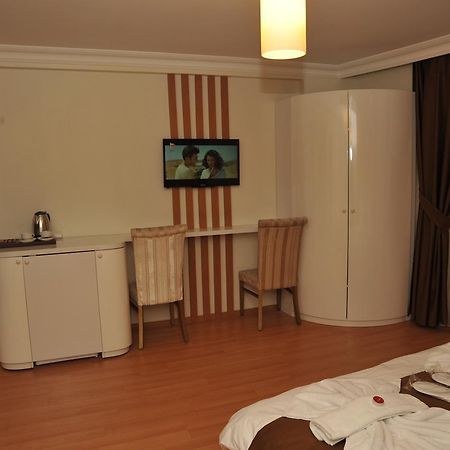 Pera 26 Aparthotel Istanboel Buitenkant foto