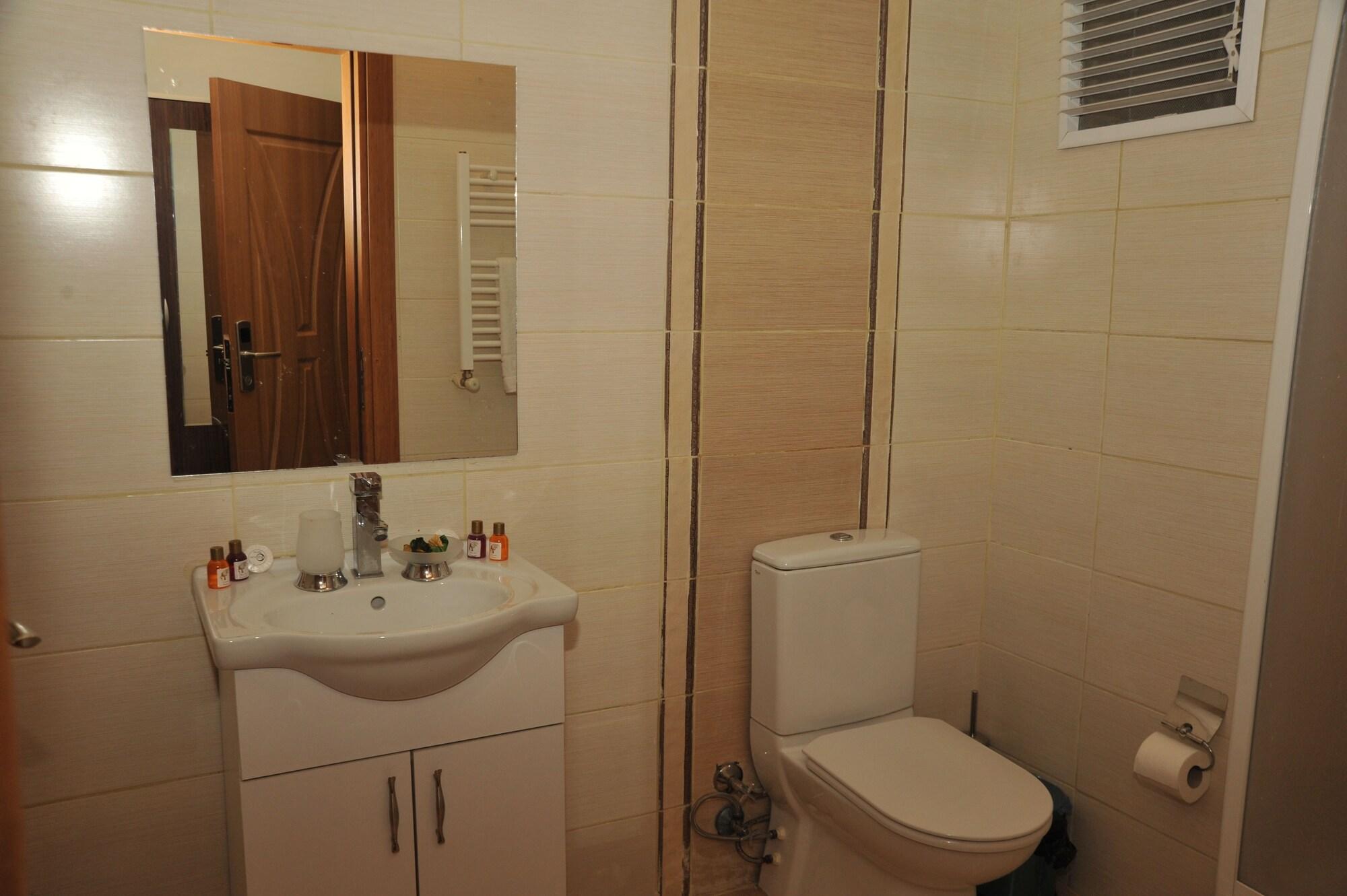 Pera 26 Aparthotel Istanboel Buitenkant foto